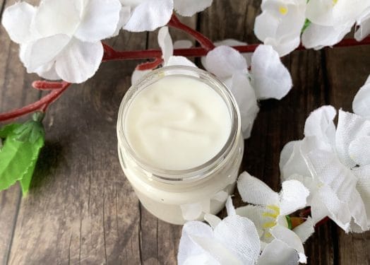 ماسك القشطة والزبادي للشعر الجاف