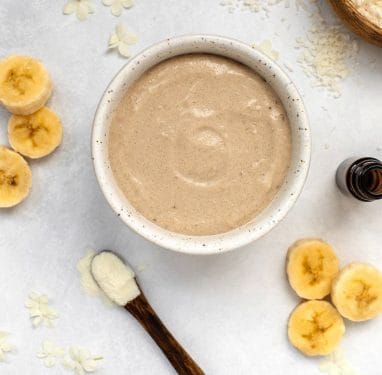 ماسك القشطة والموز للشعر