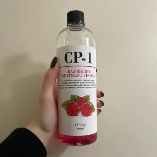 خل التوت للشعر: فوائده المدهشة + أفضل منتج للقشرة والتساقط 9 خل التوت لتساقط الشعر