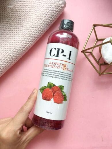 خل التوت للشعر: فوائده المدهشة + أفضل منتج للقشرة والتساقط 2 ما هو خل التوت للشعر